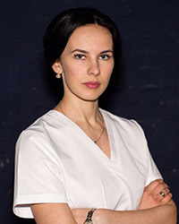 Врачи